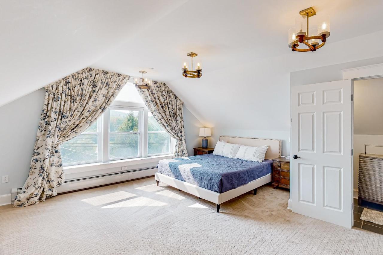 The Retreat - Suite #2 Waterbury Bagian luar foto